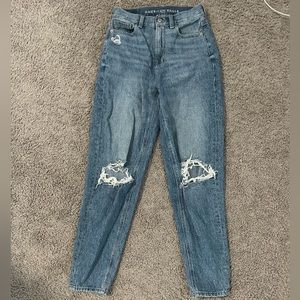 American Eagle relaxed mom jean size 0 long